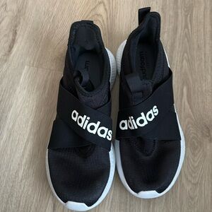 Kids Adidas Slip On, size 6